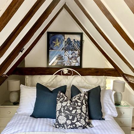 Chestnut Tree Cottage, 7 High Street อาร์ดิงลี ภายนอก รูปภาพ
