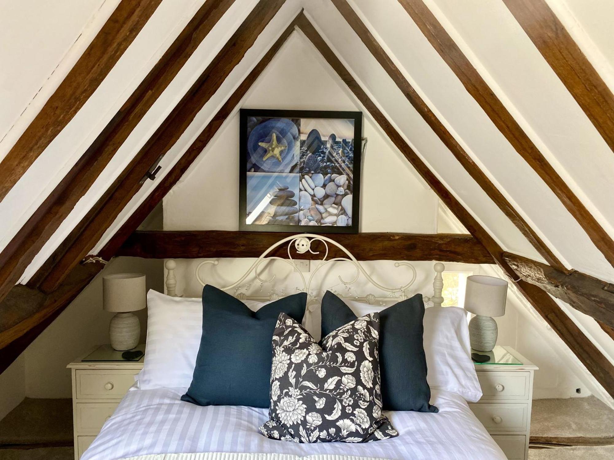 Chestnut Tree Cottage, 7 High Street อาร์ดิงลี ภายนอก รูปภาพ