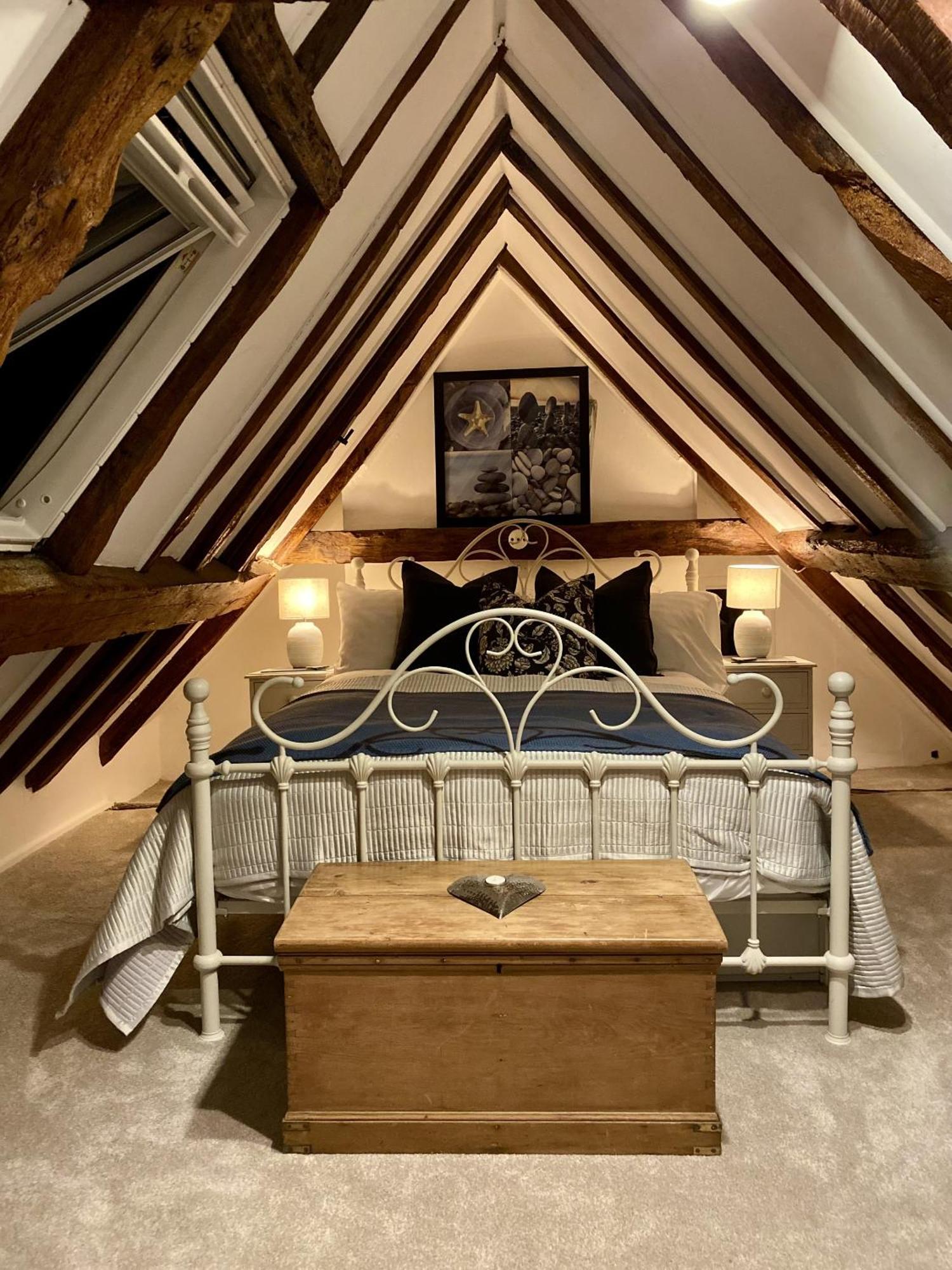 Chestnut Tree Cottage, 7 High Street อาร์ดิงลี ภายนอก รูปภาพ