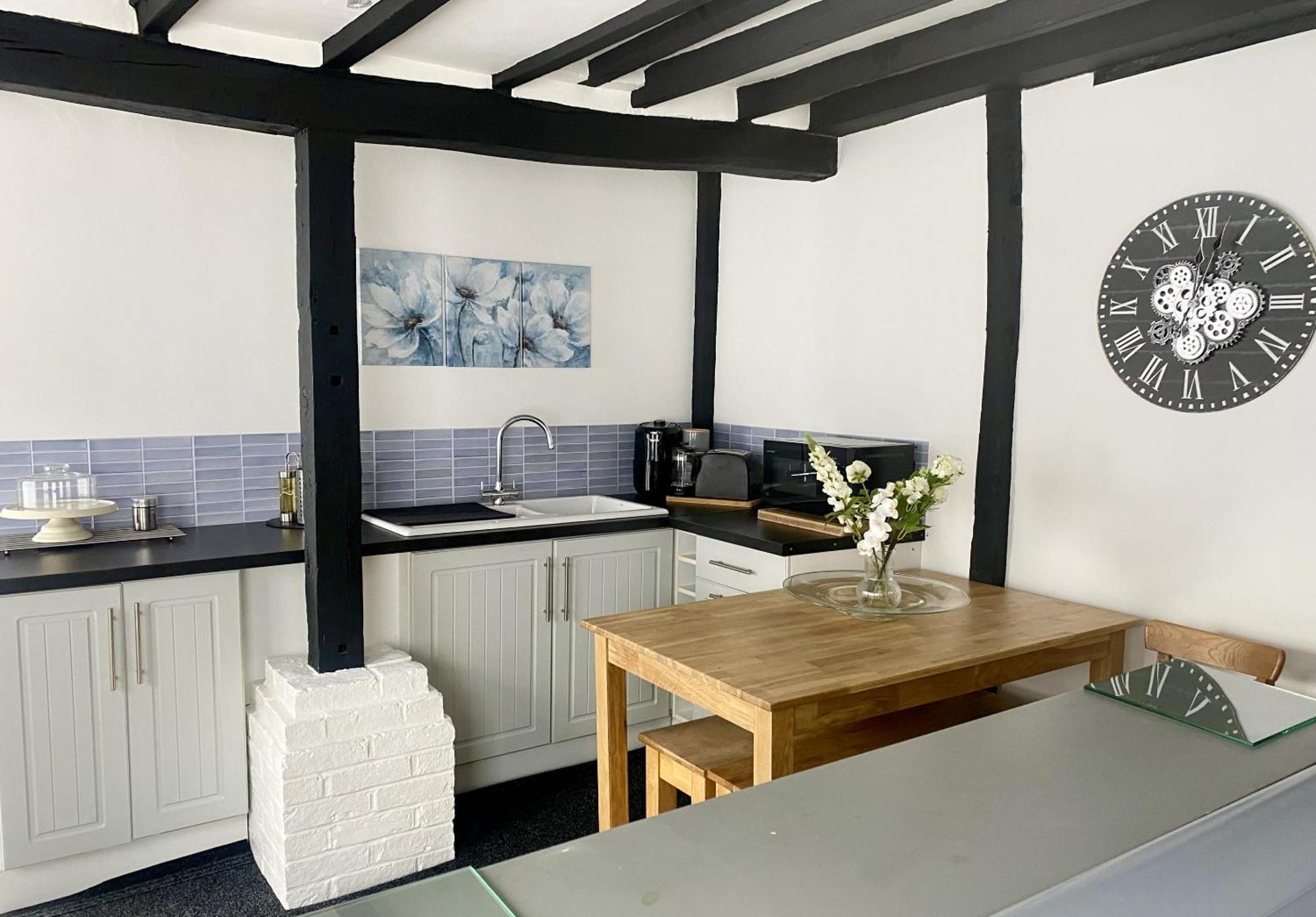 Chestnut Tree Cottage, 7 High Street อาร์ดิงลี ห้อง รูปภาพ